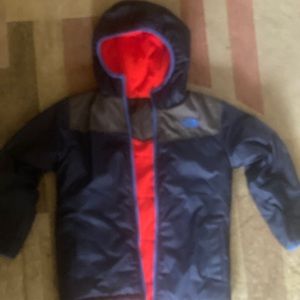 Boys North Face reversible winter jacket like new